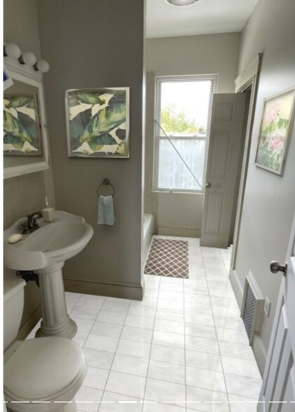 Building Photo - 240 Allston St