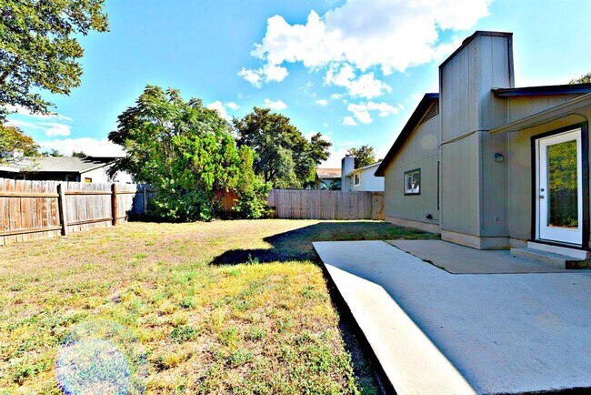 Building Photo - 12719 Acadian Trail