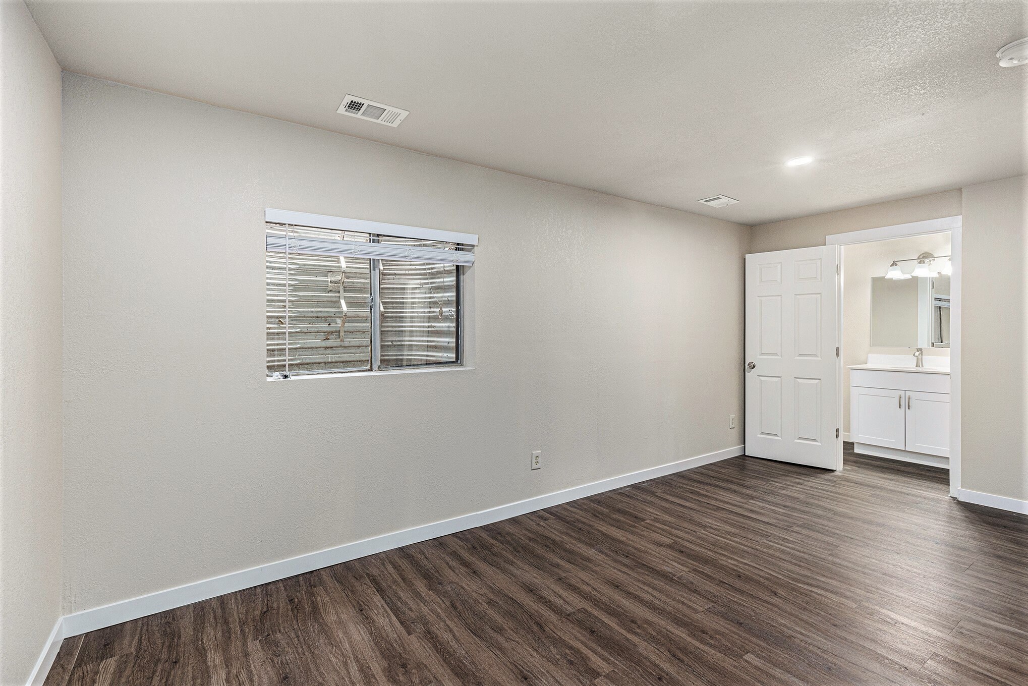 Building Photo - 2151 18th Avenue Ct