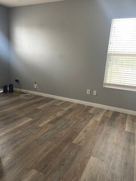 Building Photo - 33965 Impatien Pl