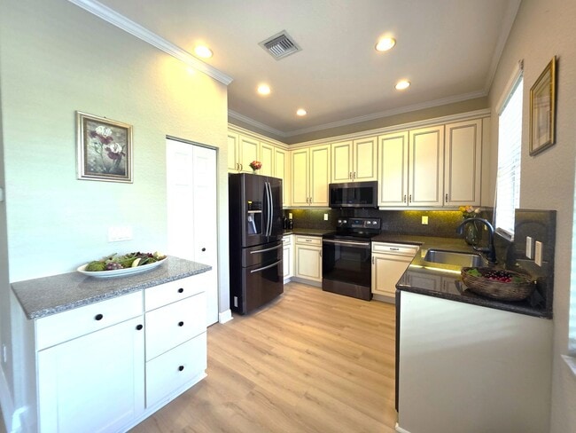 Building Photo - Vero Beach Rentals. Vero Beach Rent, LLC and Property Management Company