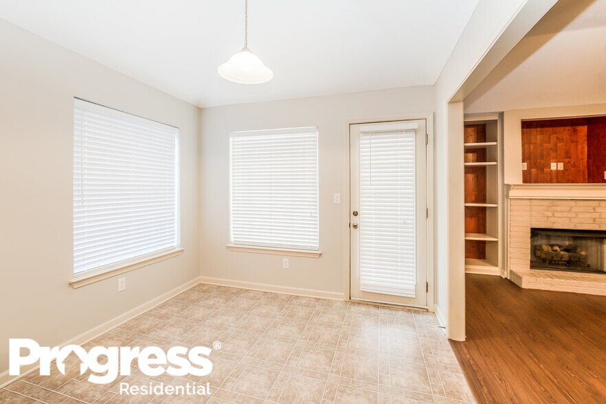 Building Photo - 1417 Marhill Cove