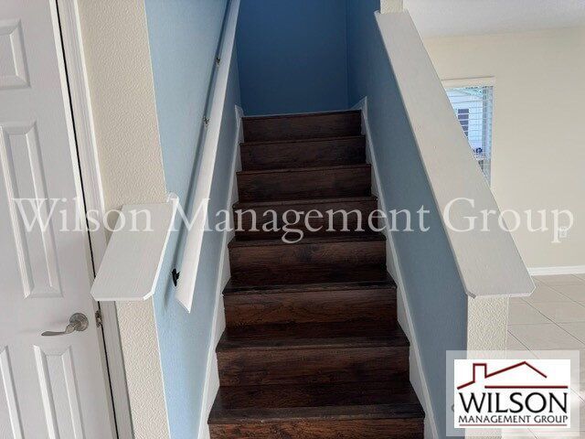 Building Photo - 413 Country Cottage Ln