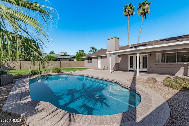 Building Photo - 14034 N 60th St