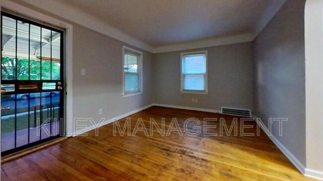 Building Photo - 6824 Faust Ave