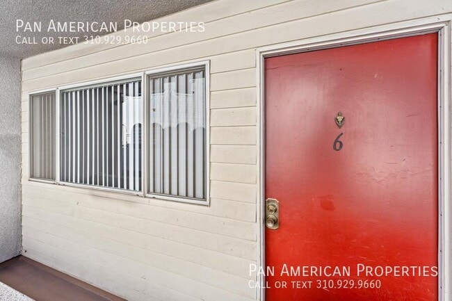 Building Photo - 10380 Almayo Ave