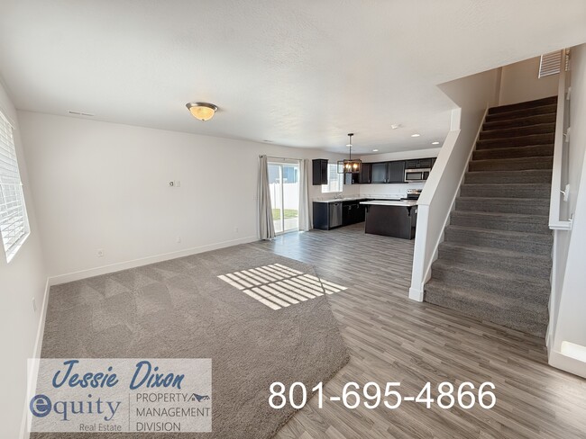 Building Photo - 1822 Parkview Dr