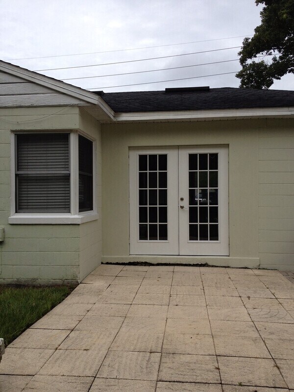 Building Photo - 3009 Oberlin Ave