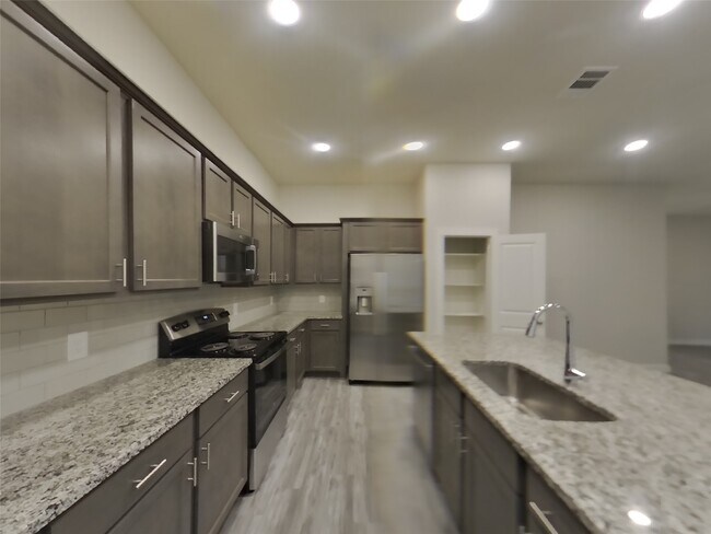 Building Photo - 9835 Willow Creek Commerce Dr