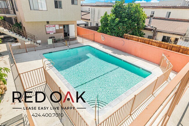 Building Photo - 1726 W 146th St