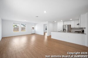 Building Photo - 615 Bean Bnd