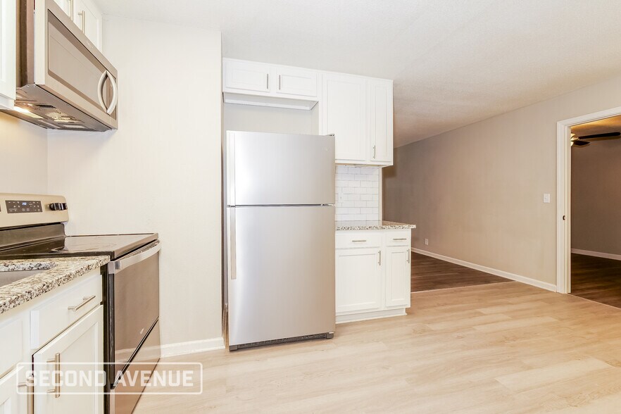 Building Photo - 401 Lacy Ln