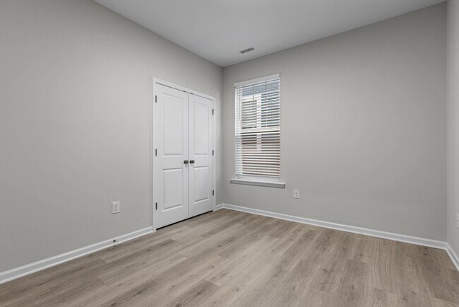 Building Photo - 2408 McKenzie Ridge Ln