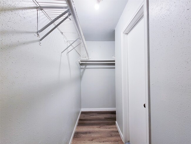Building Photo - 12330 Ormandy St