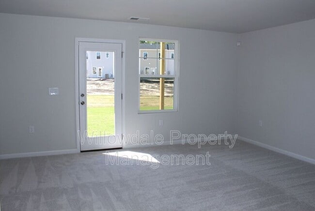 Building Photo - 2715 Chert Ln