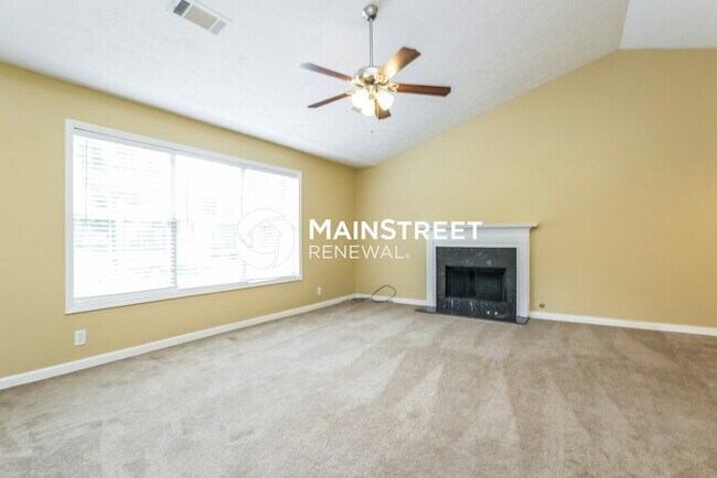 Building Photo - 3 Bedroom Pet-Friendly Home in Sugar Hill, GA with Main Street Renewal