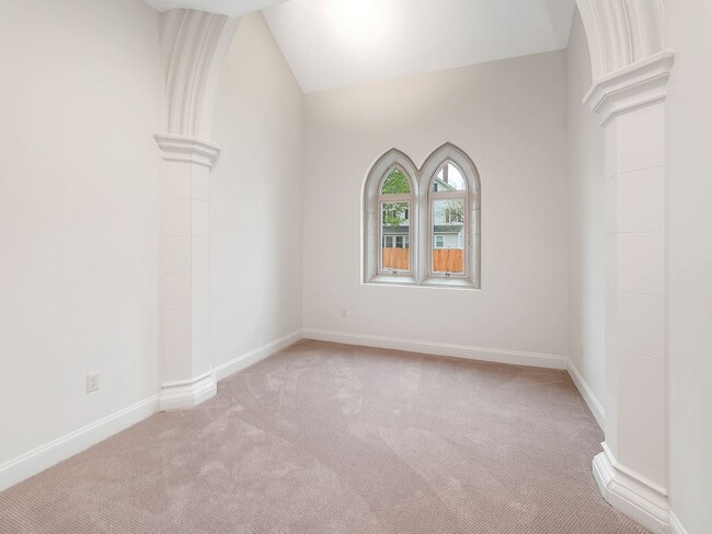 Building Photo - 177 N Main St