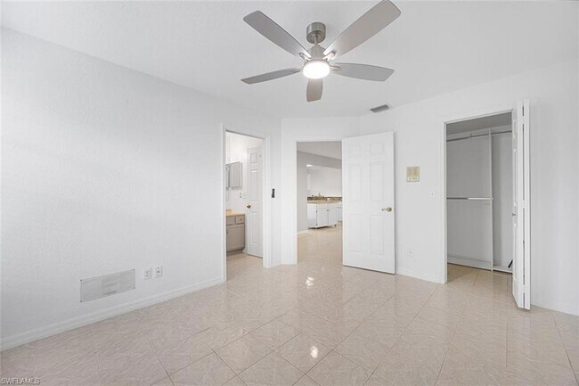 Building Photo - 6654 Tannin Ln