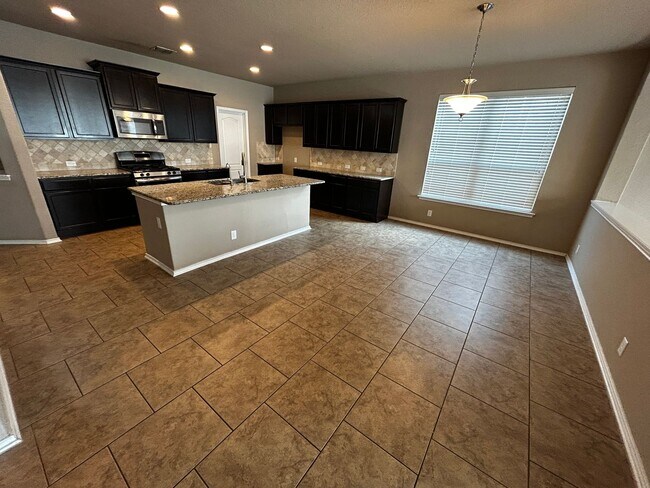 Building Photo - 618 Holliman Pkwy