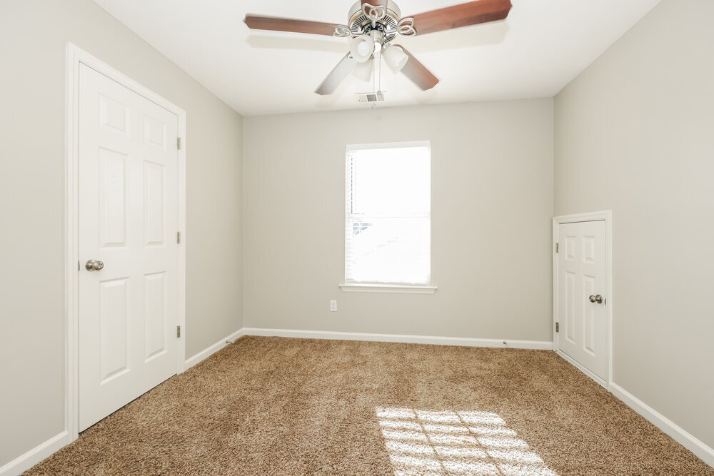 Building Photo - 1925 Port James Cir