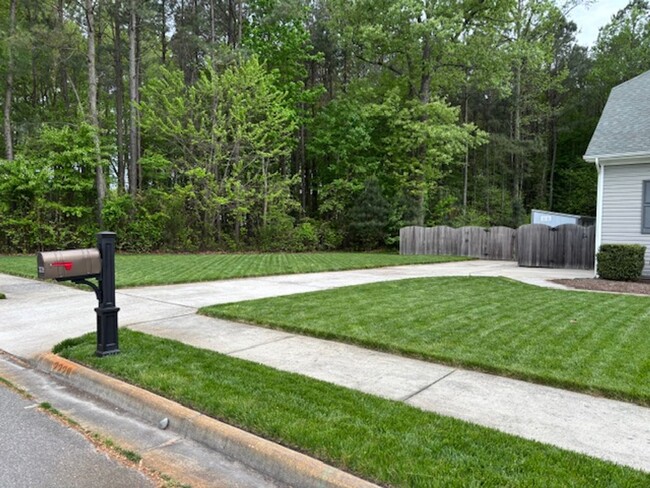 Building Photo - GRASSFIELD - Lauren's Cove