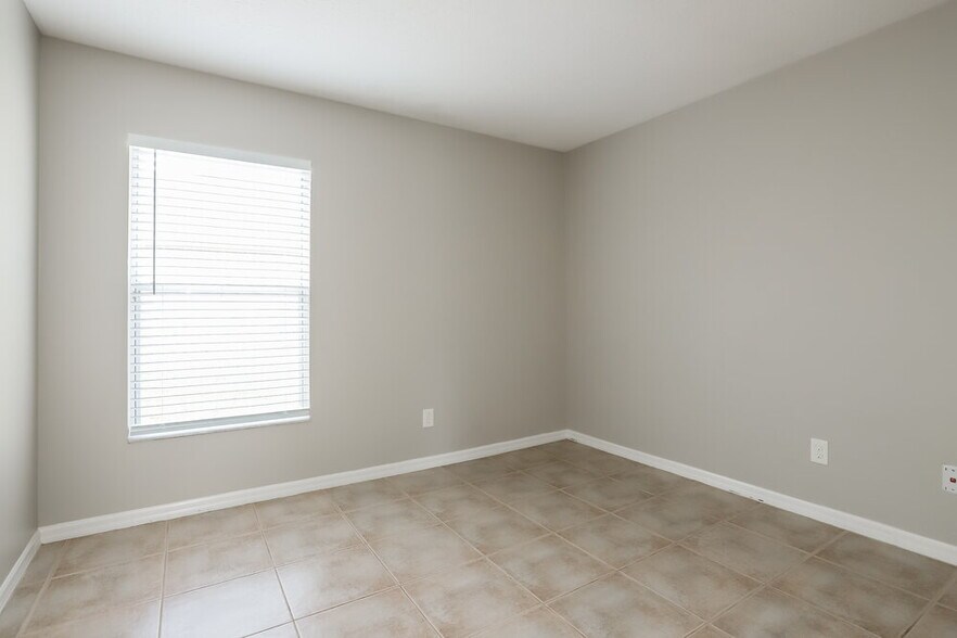 Building Photo - 14911 Stag Creek Cir