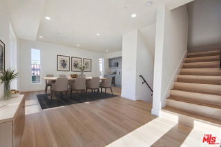 Building Photo - 10801 Kling St