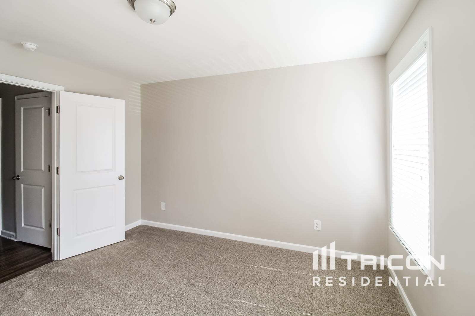 Building Photo - 528 Trickum Hill Dr