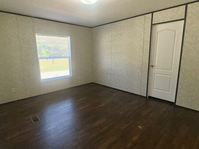 Building Photo - 508 Blakley Dr