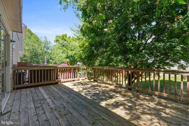 Building Photo - 6146 Kendra Way