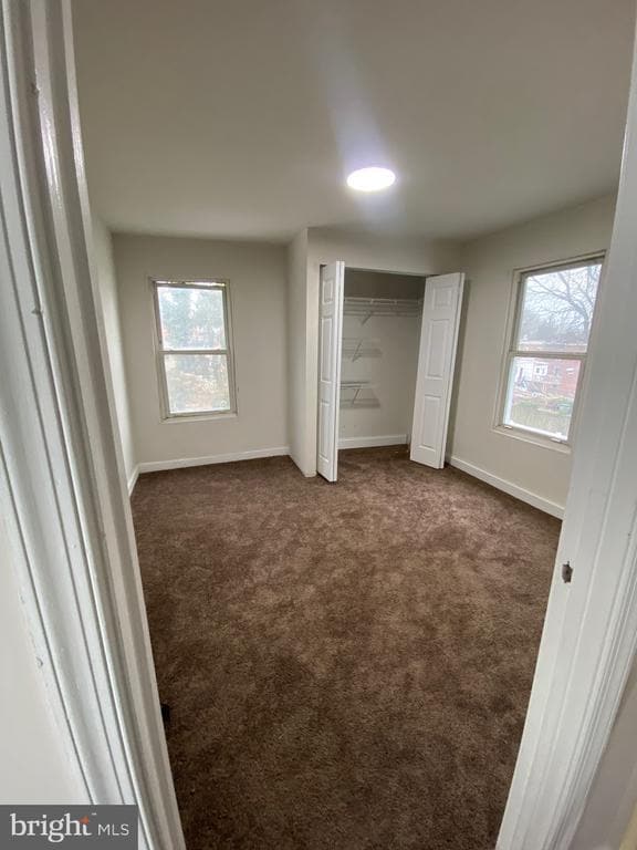 Building Photo - 724 E 35th St