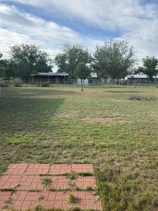 Building Photo - 7730 Sandpiper Way