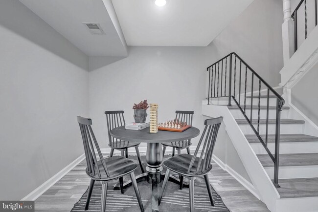 Building Photo - 4706 Birchtree Ln