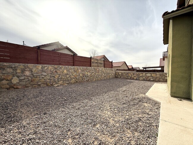 Building Photo - 13136 Freshford