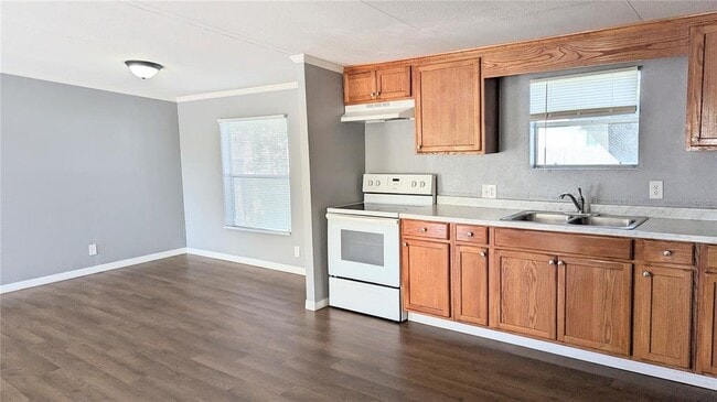 Building Photo - 6025 Old Polk City Rd