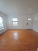 Building Photo - 656 Cleveland Ave S