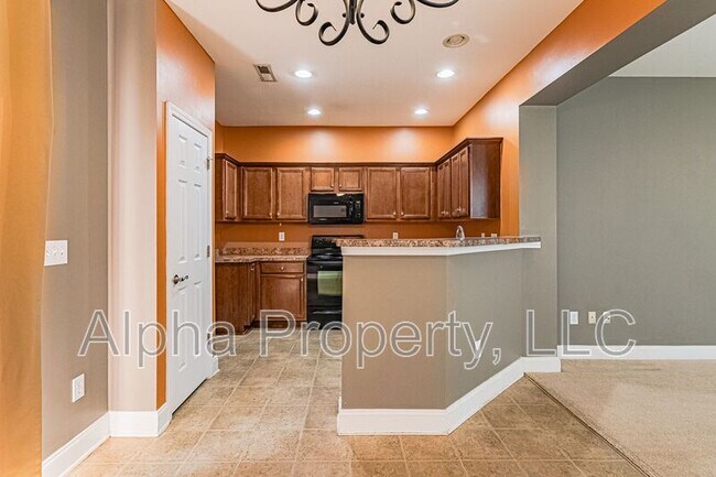 Building Photo - 135 Raven Hill Way