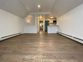 Building Photo - 101 Florida St