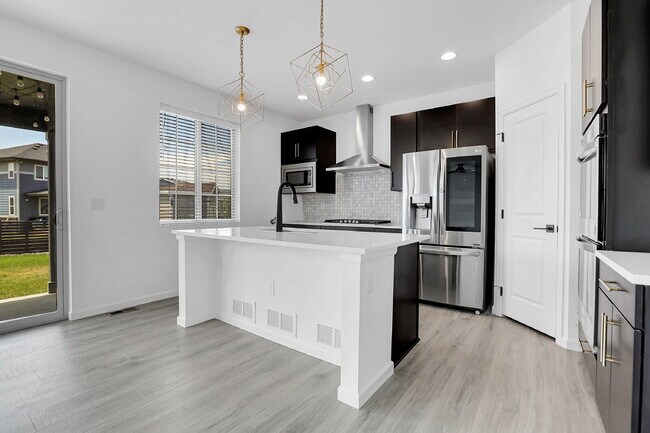 Building Photo - $3,425.00, 4 Beds, 2.5 Baths, Single Famil...