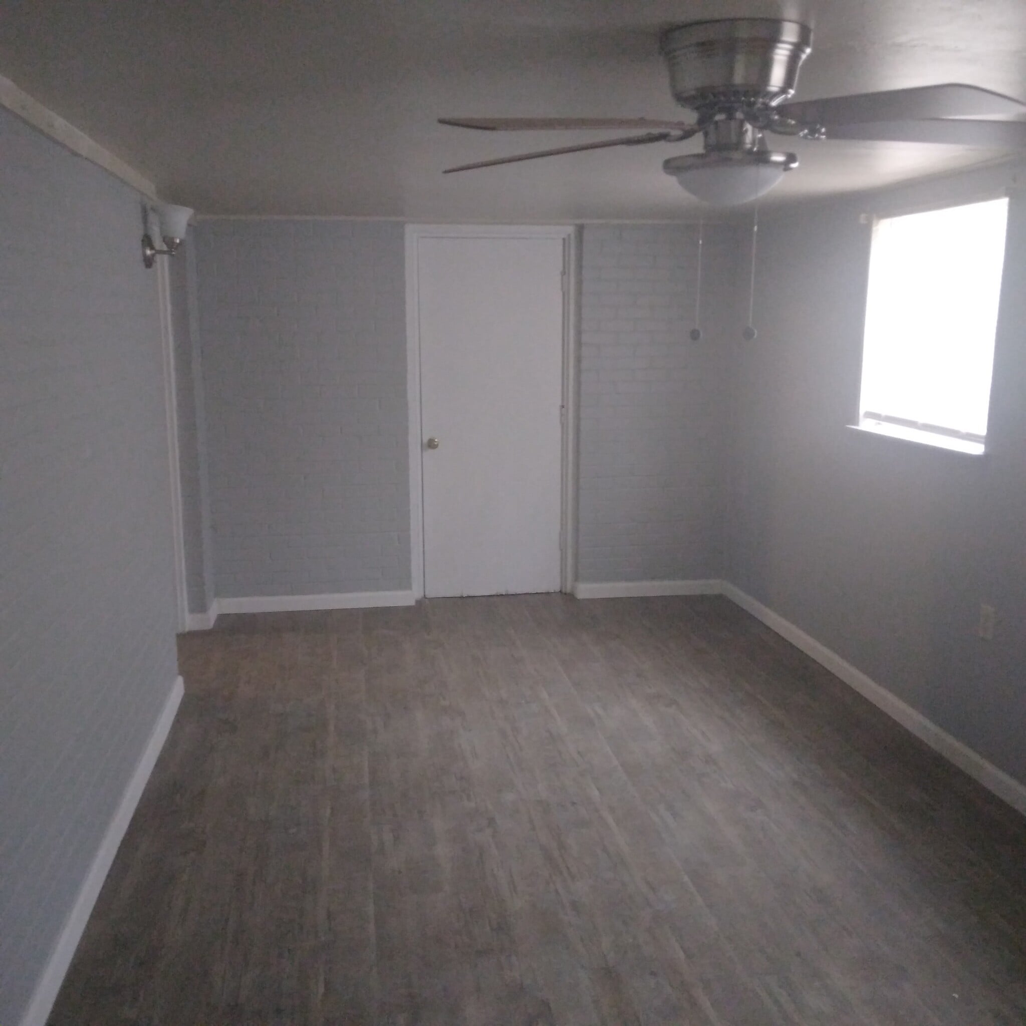 Laundry room - 12071 Constance St