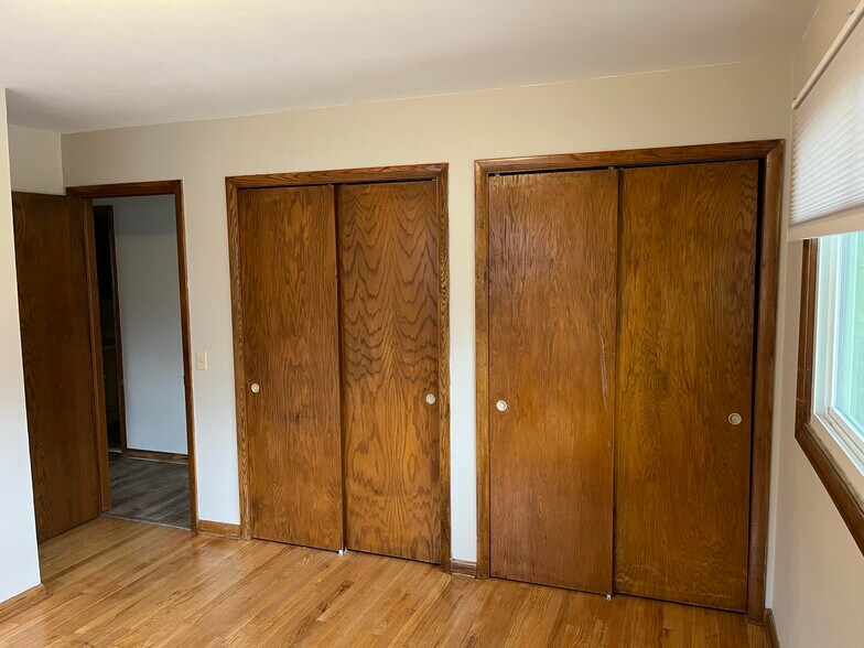 Bedroom 1 - 3001 Ashford Ln