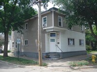 Building Photo - 235-7 Gold St