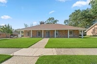 Building Photo - 685 Daventry Dr