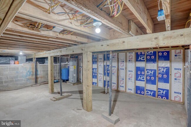 Building Photo - 35617 Airport Rd