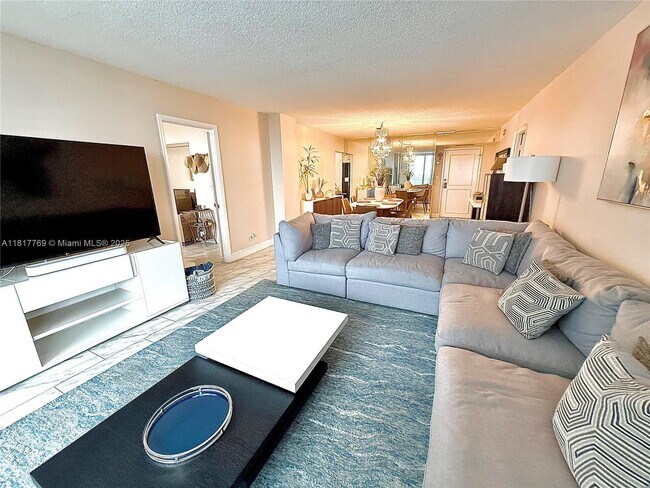 Building Photo - 3800 S Ocean Dr