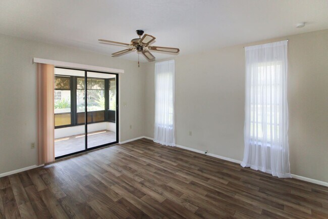 Building Photo - South Venice Annual Home for Rent