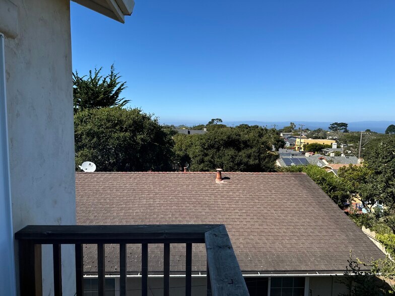 Ocean Views - 746 Newton St