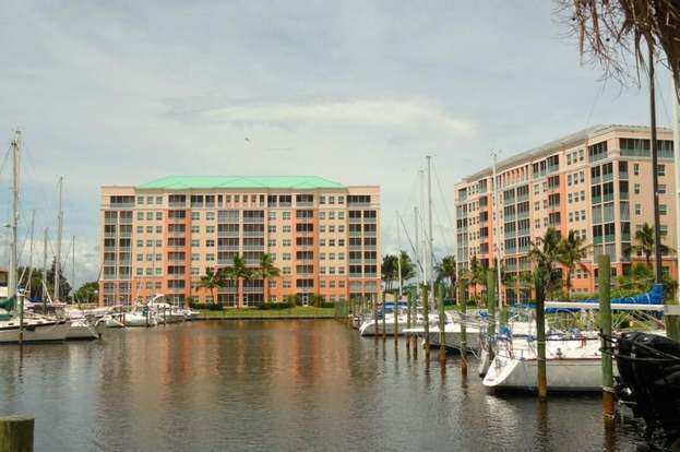 Building Photo - 2060 Matecumbe Key Rd