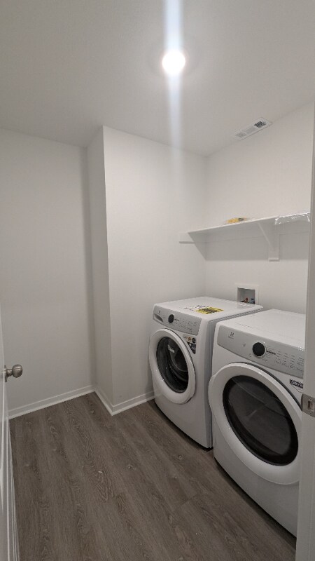 Building Photo - 1405 E Latium St