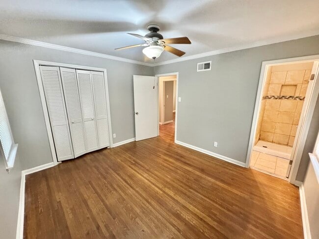 Building Photo - 4914 Childs Dr
